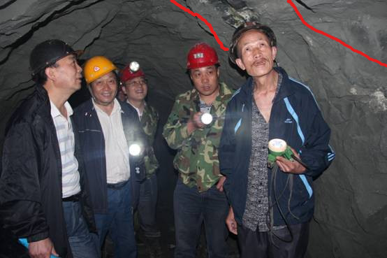 D:My DocumentsMy Pictures隊長潼關(guān)檢查工作5月11日玉石峪六隊——陜北老李照片 454.jpg